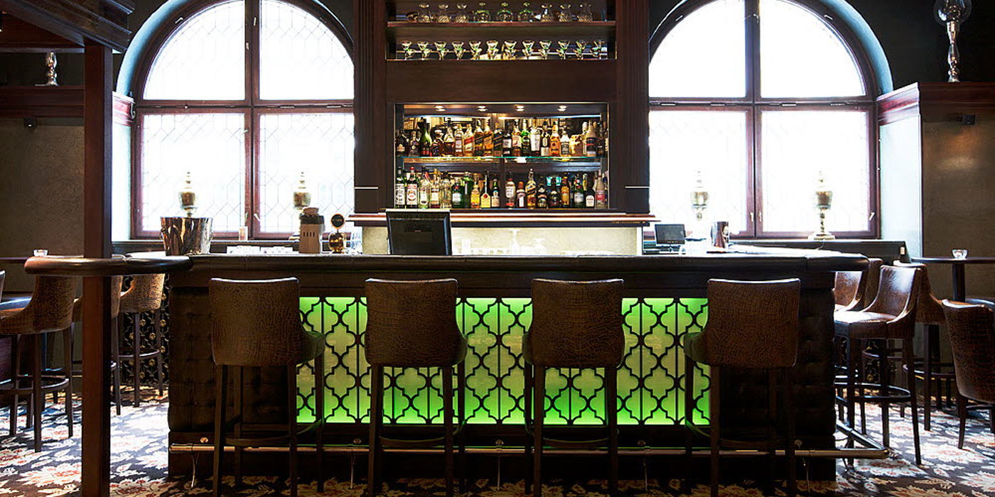 Detaljbilde av baren på Hotel Bristol